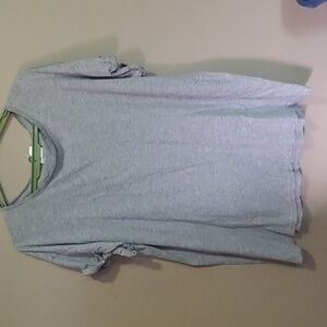 Divided H&M tshirt size medium